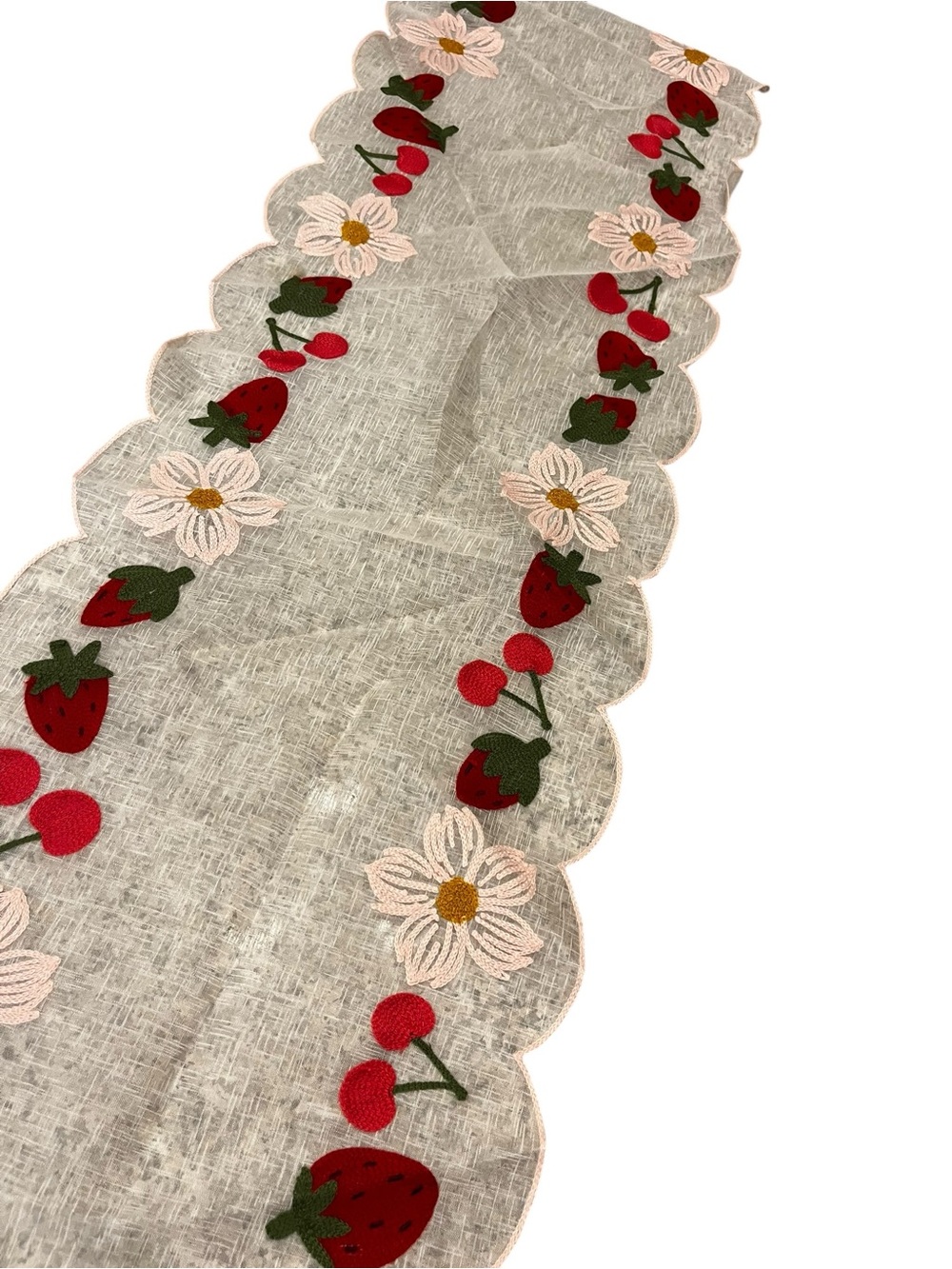 Strawberries strawberry table runner white red green - Picture 3 of 4